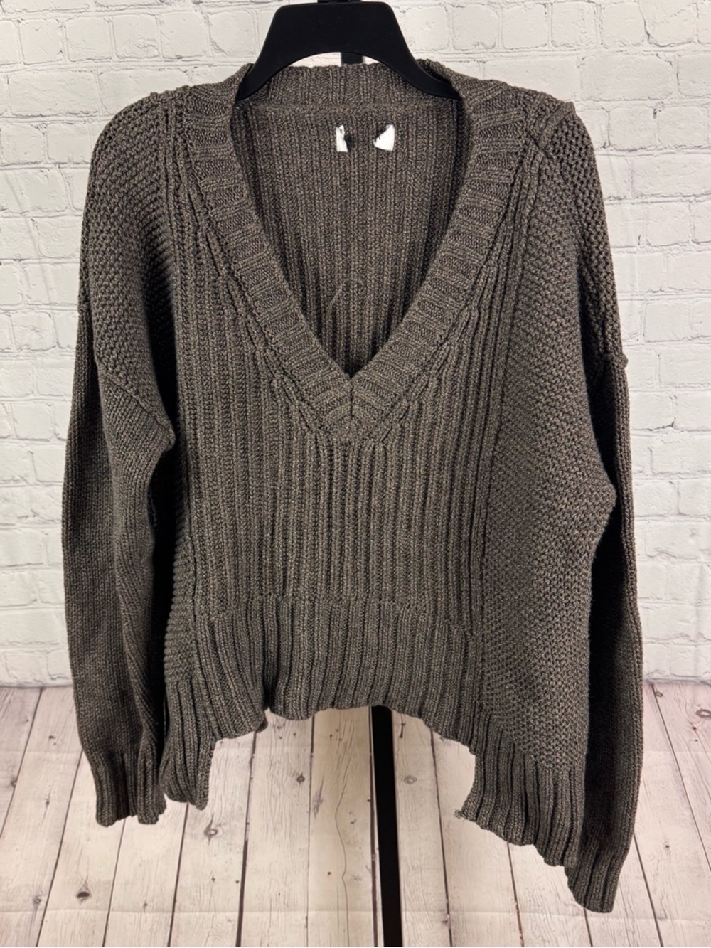 Pistola Drea Marled Brown Heavy V-Neck Sweater Size Large
